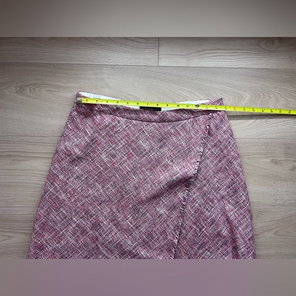 Banana Republic tweed wrap style skirt - Picture 15 of 17